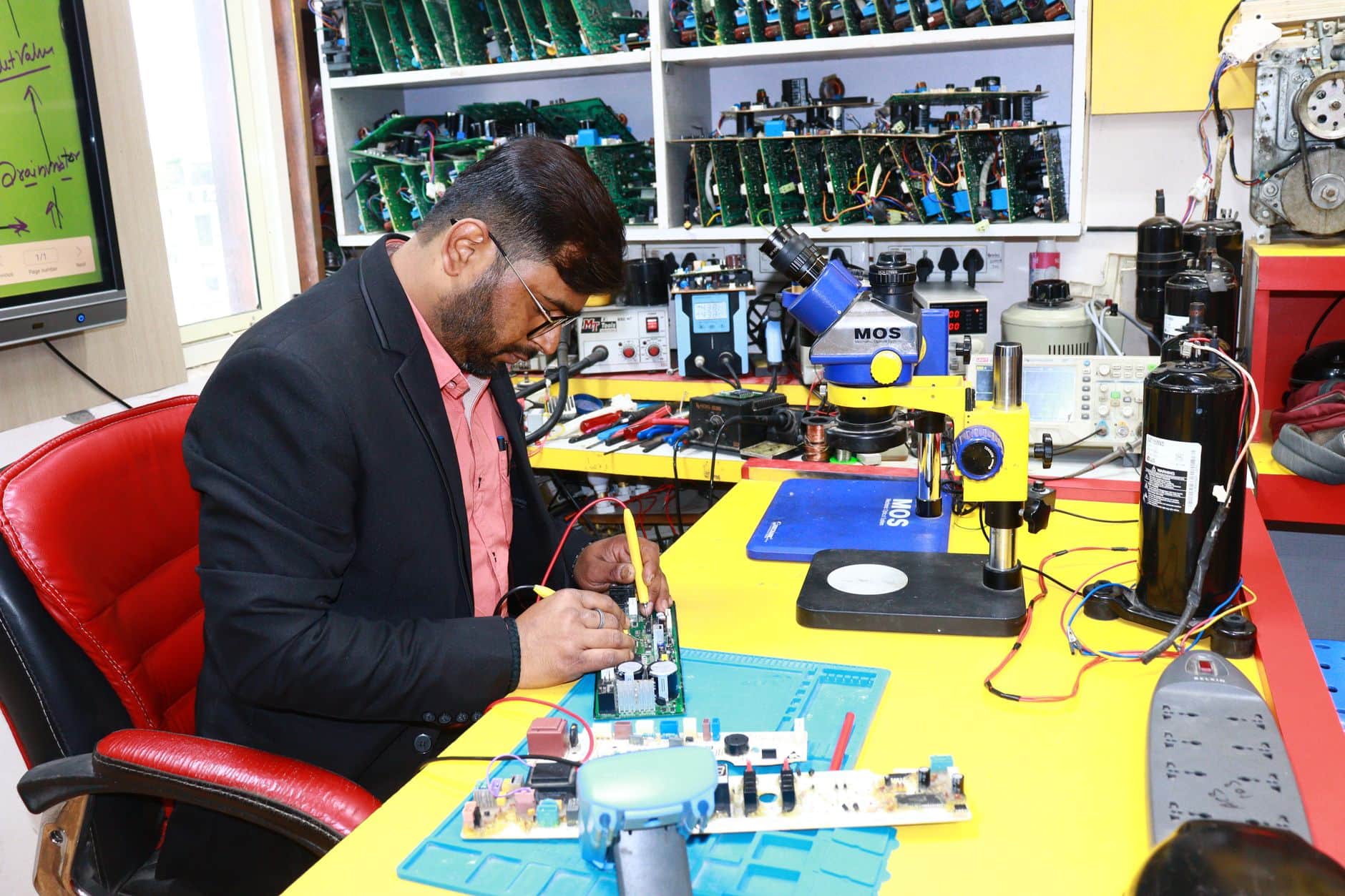 AC Capacitor Failure in Koh Samui: Why Your Unit Won't Start or Just Hums