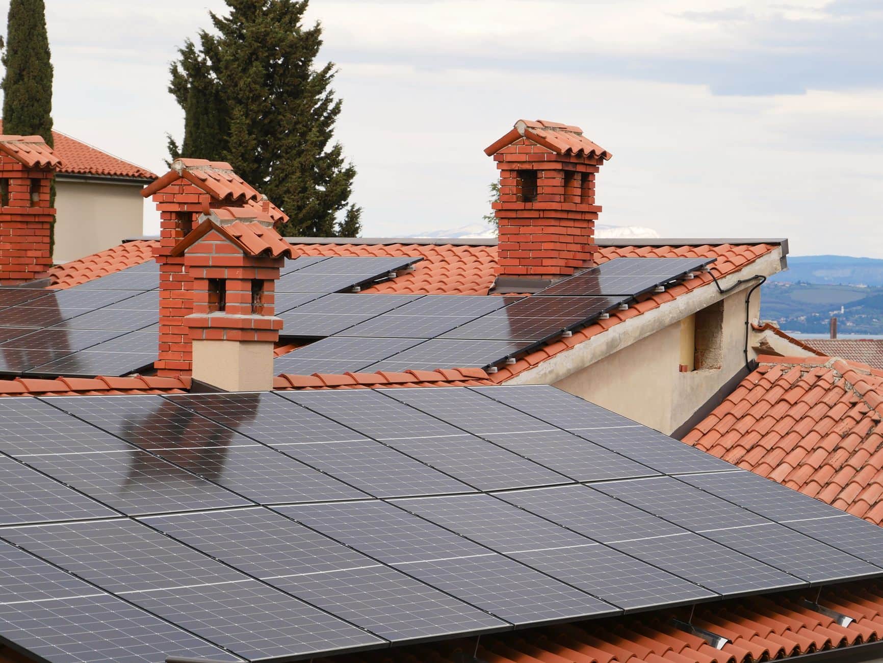 Running Air Conditioning on Solar Power in a Koh Samui Villa